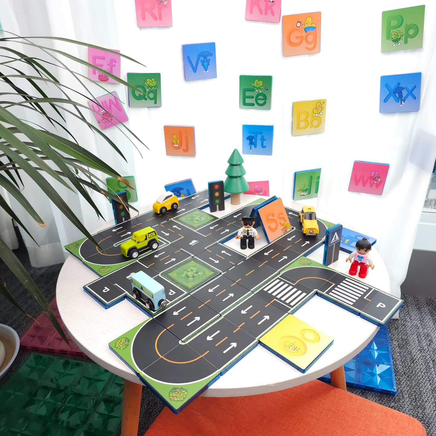 42Pcs Magnetic Topper Road Tiles Pack 3yrs+